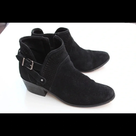 Vince Camuto ankle boots - Picture 3 of 13